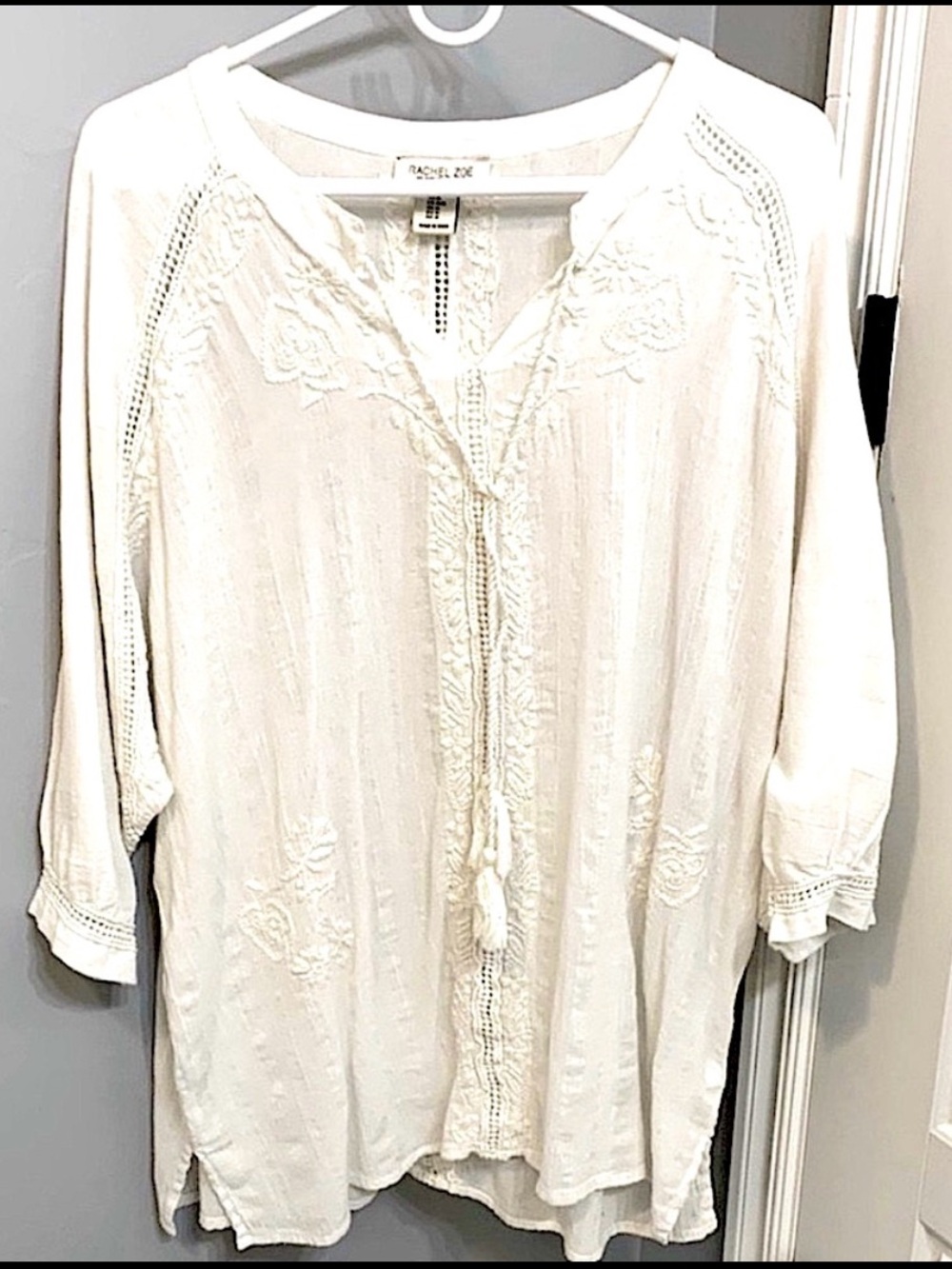 💙Rachel Zoe Embroidered Pullover